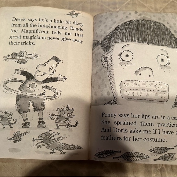 The talent show from the black lagoon -cover torn - Picture 5 of 8